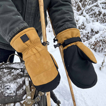 Pebble Faux Leather Mittens